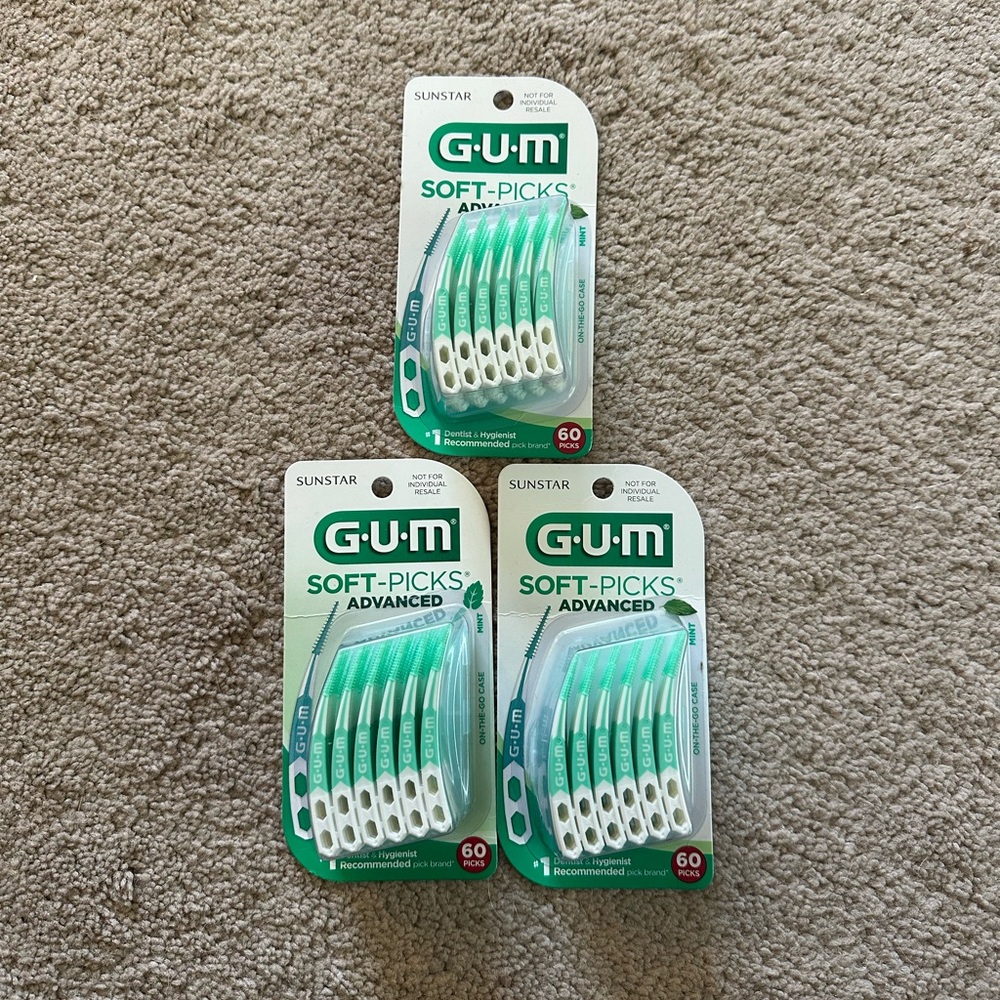 Gum Soft-Picks Advanced Mint 60 3 Pack Floss Picks 180 Total.